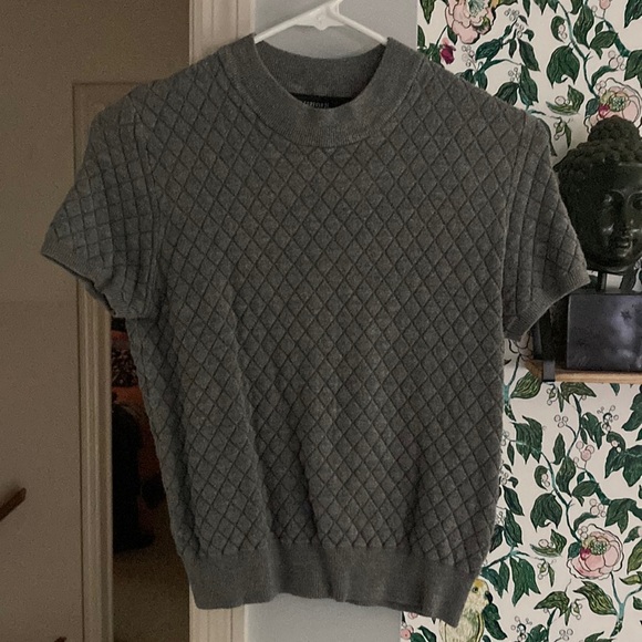 Forever 21 Sweaters - Forever 21 Short sleeve mock neck sweater
